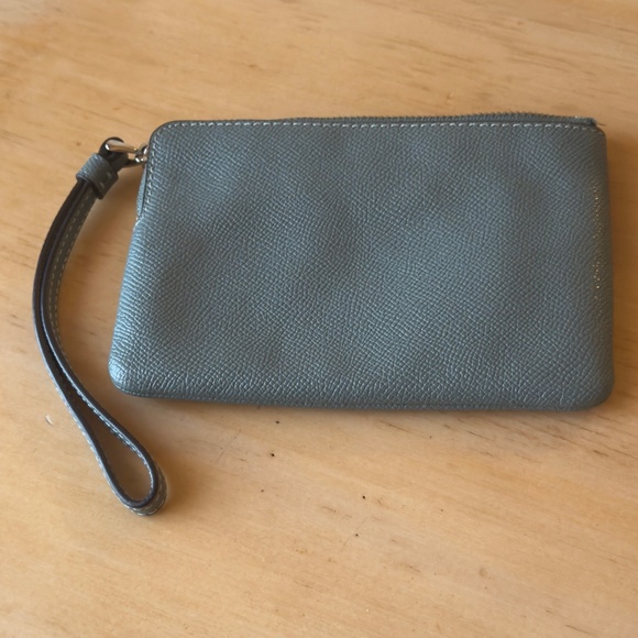 Coach Corner Zip Small Leather Wristlet Light Teal Color - Picture 4 of 5